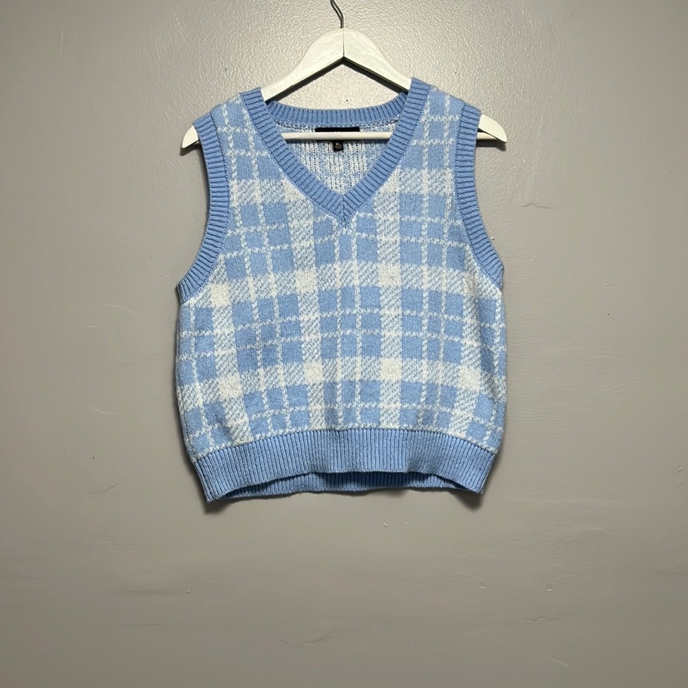 Almost famous XL blue checkered vest